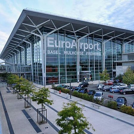 Hotel Berlioz Euroairport Basel - Mulhouse - Freiburg سا لووي المظهر الخارجي الصورة